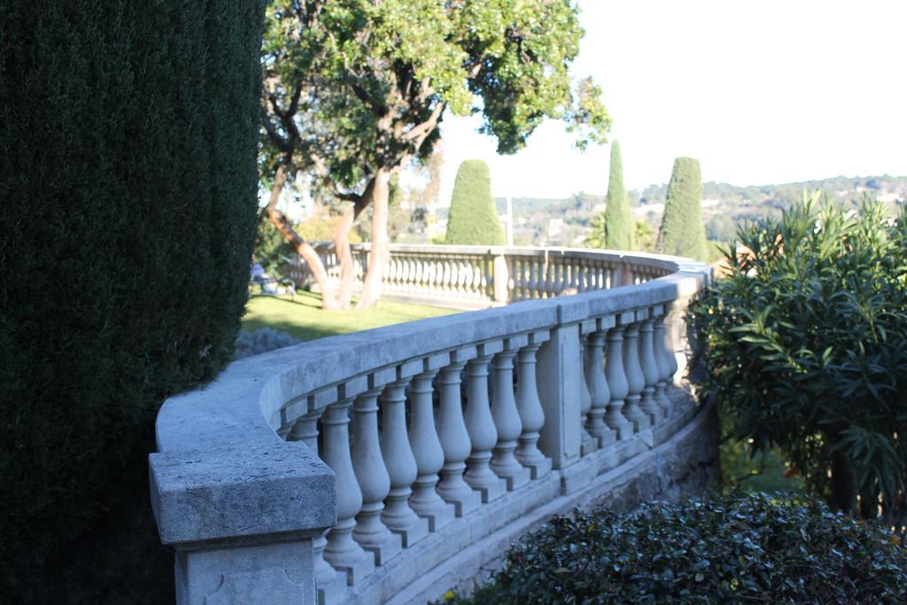 Bed and Breakfast La Caladina Mougins Esterno foto